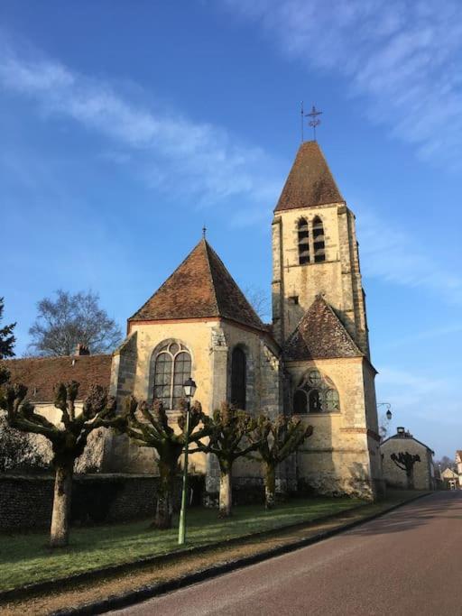 Gite D'Etape Du Tilleul, 4-8 Personnes La Celle-les-Bordes المظهر الخارجي الصورة